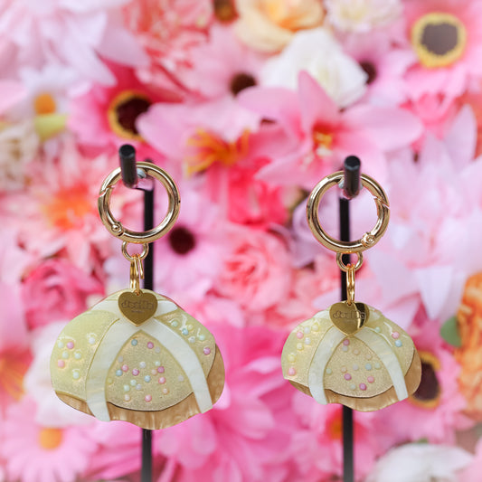 Hot Cross Bun Collar Candy™️