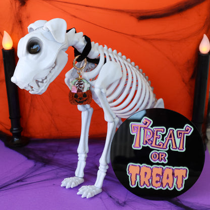 Treat or Treat Sign